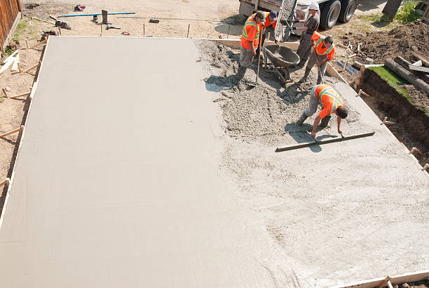 Best Concrete Sidewalk Installation in Sandoval, IL